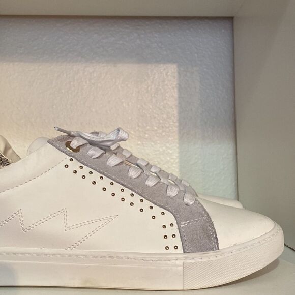 Steve Madden Bianka Sneakers Womens 10M White Studded Streetwear Minimalist - Picture 8 of 14